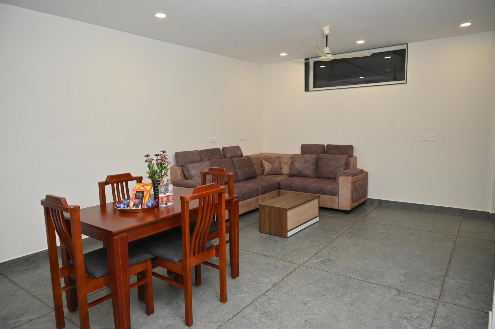 Hotel Shri Devi Comforts Inn Bhatkal ภายนอก รูปภาพ